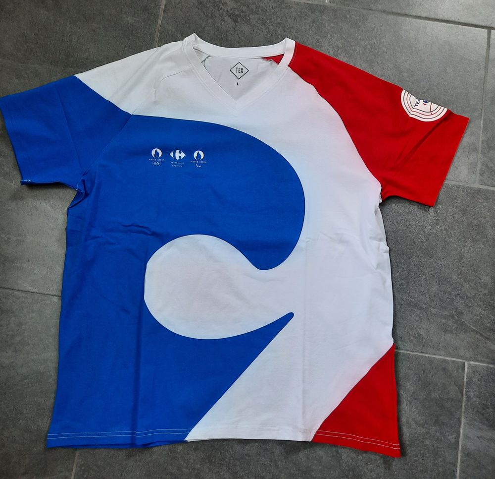  Tee shirt J.O 2024 - sports football �quipe de France neuf 10 Domart-en-Ponthieu (80)