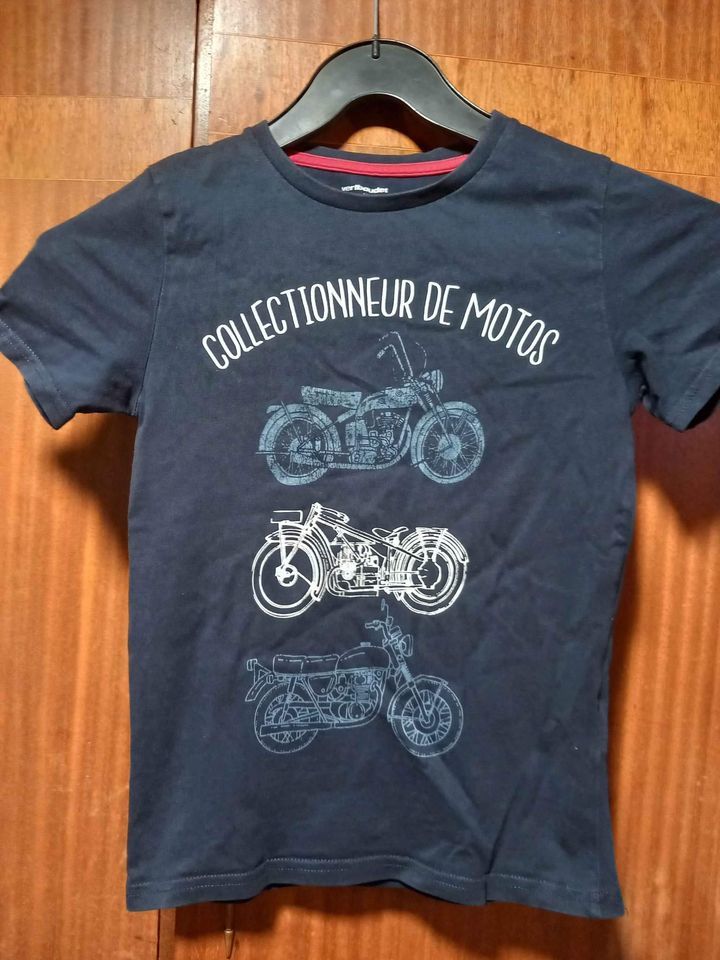 Tee shirt avec motos 8 ans 1 La Fert�-sous-Jouarre (77)