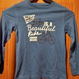 Tee shirt avec v�lo 8 ans 1 La Fert�-sous-Jouarre (77)