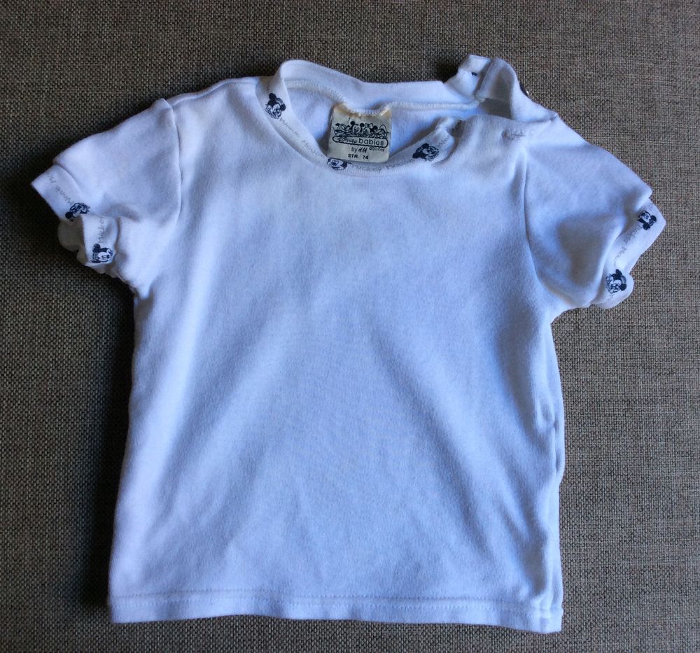 T-shirt blanc Disney (Mickey Minnie) manches courtes - 1 an 1 Paris 17 (75)