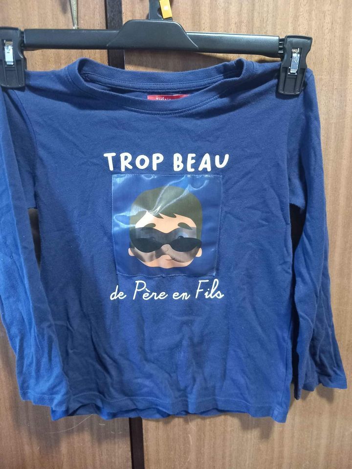 Tee-shirt bleu 8 ans 1 La Fert�-sous-Jouarre (77)