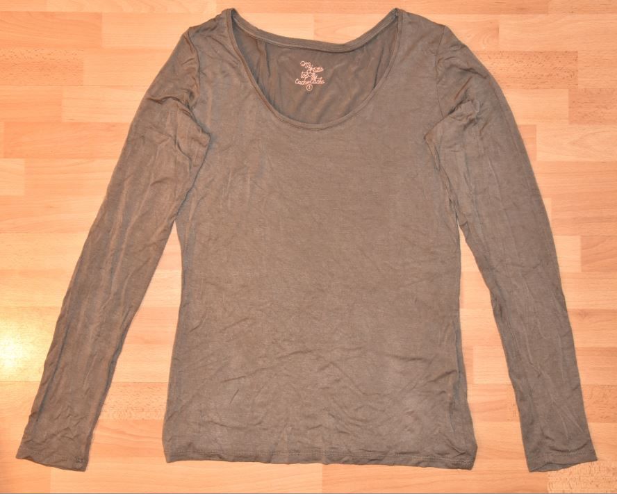 Tee shirt. Cache cache. Taille: 3. Tr�s bon �tat
2 Gujan-Mestras (33)