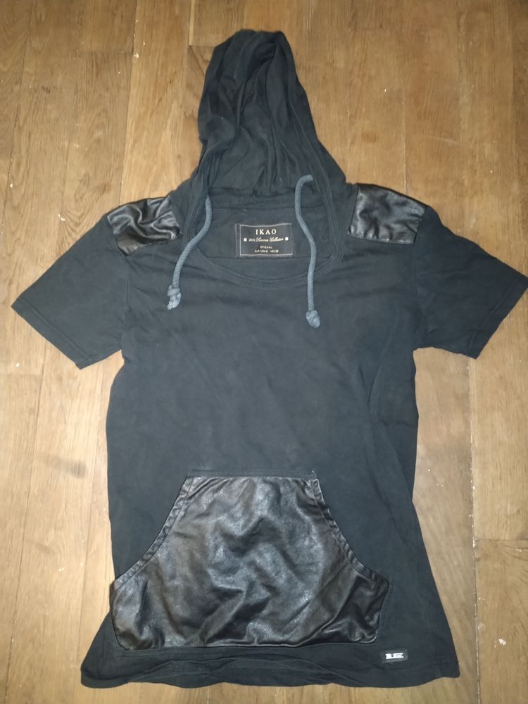 T-shirt � capuche (Taille S)
4 Brillon-en-Barrois (55)