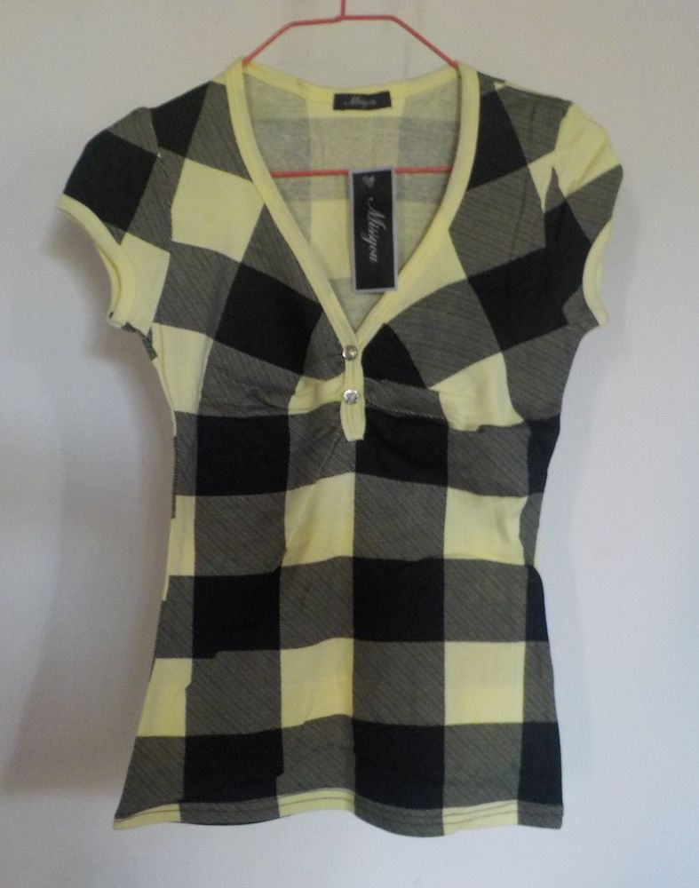 TEE-SHIRT CARRES NOIRS JAUNES ET RAYES TU NEUF 5 Bubry (56)