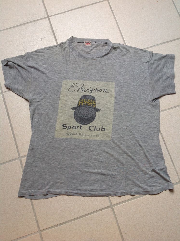 TEE SHIRT CHEVIGNON TAILLE L Envoi Possible
4 Tr�gunc (29)