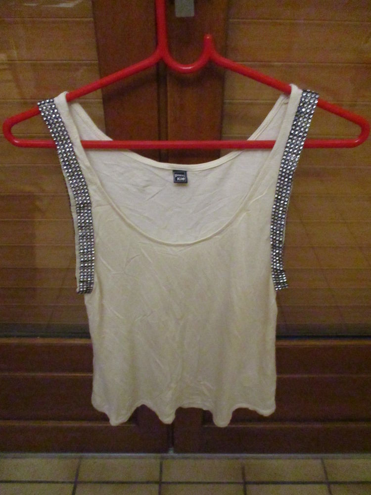 t-shirt/ d�bardeur belge avec brillants sur les �paules NEUF 0 M�rignies (59)