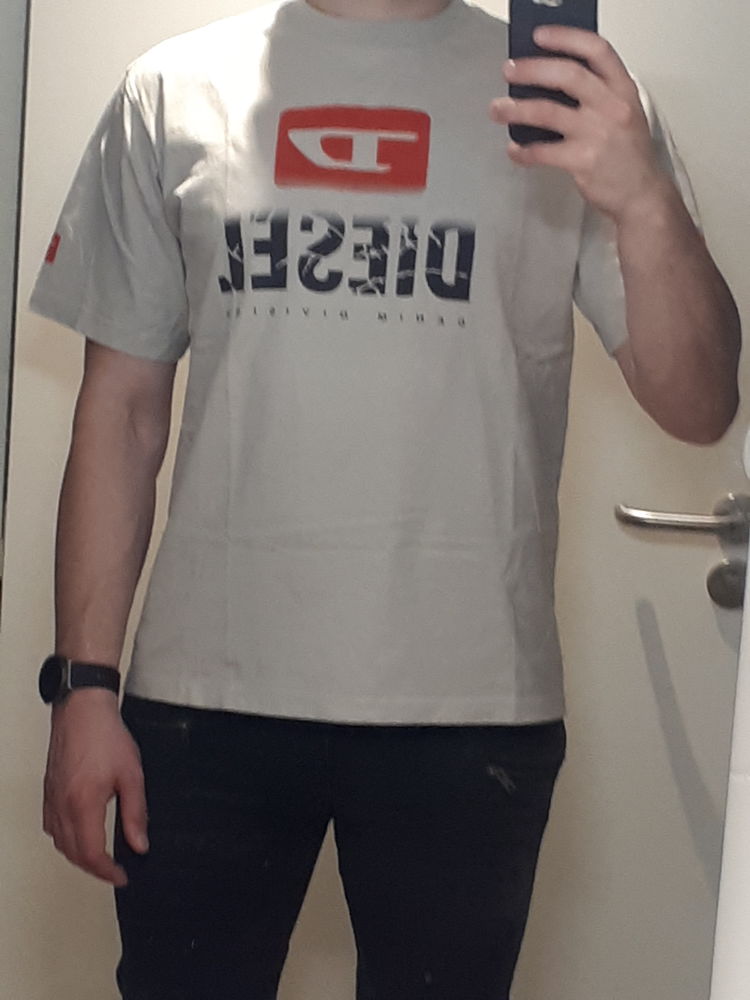 T-shirt Diesel Denon Division, taille XL 15 Neuves-Maisons (54)