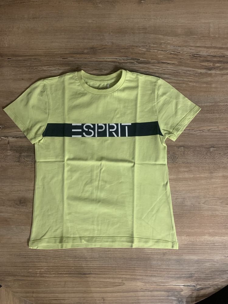 Tee shirt enfant gar�on    Esprit    6 Saleilles (66)
