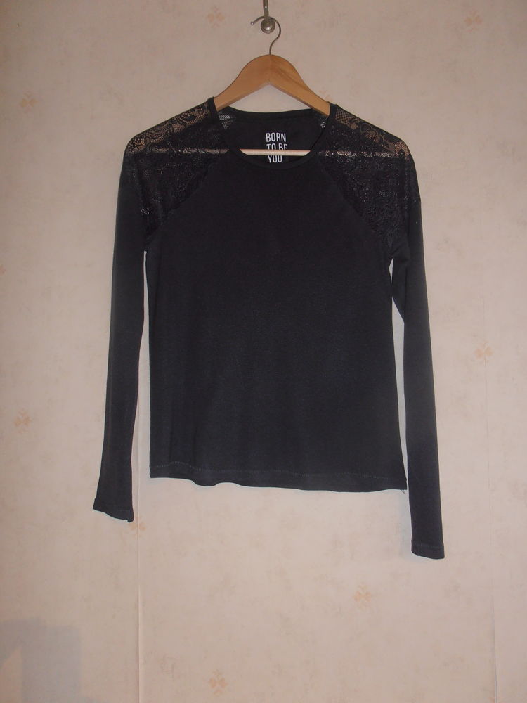 Tee-shirt �paules dentelle Undiz 3 Tours (37)