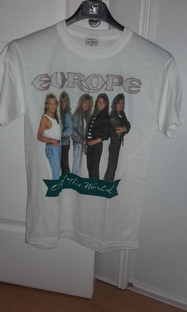 T-Shirt : Europe - Out Of This World - Made in Europe Tour 1 220 Angers (49)