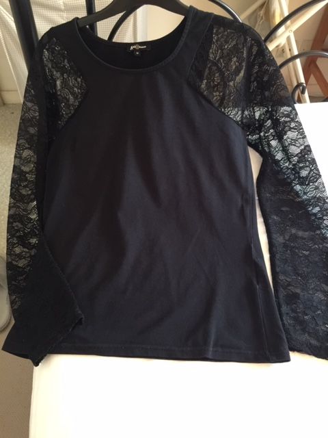 Tee-shirt Femme T.38 (M)  Manches longues en dentelle, noir. 3 Saulx-les-Chartreux (91)