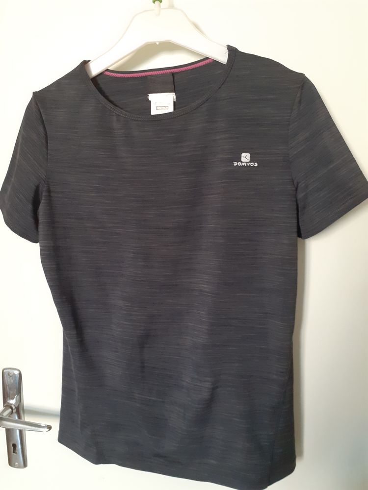 Tee-shirt femme taille XS 4 Grisolles (82)