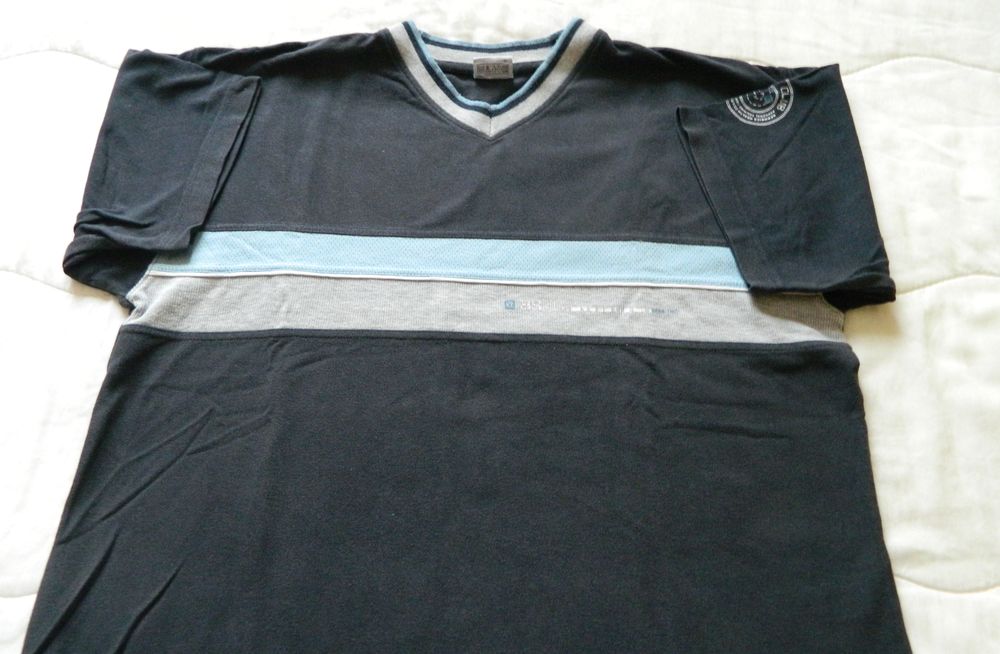 Tee-shirt homme manches courtes bleu marine taille 2 3 Villiers (86)