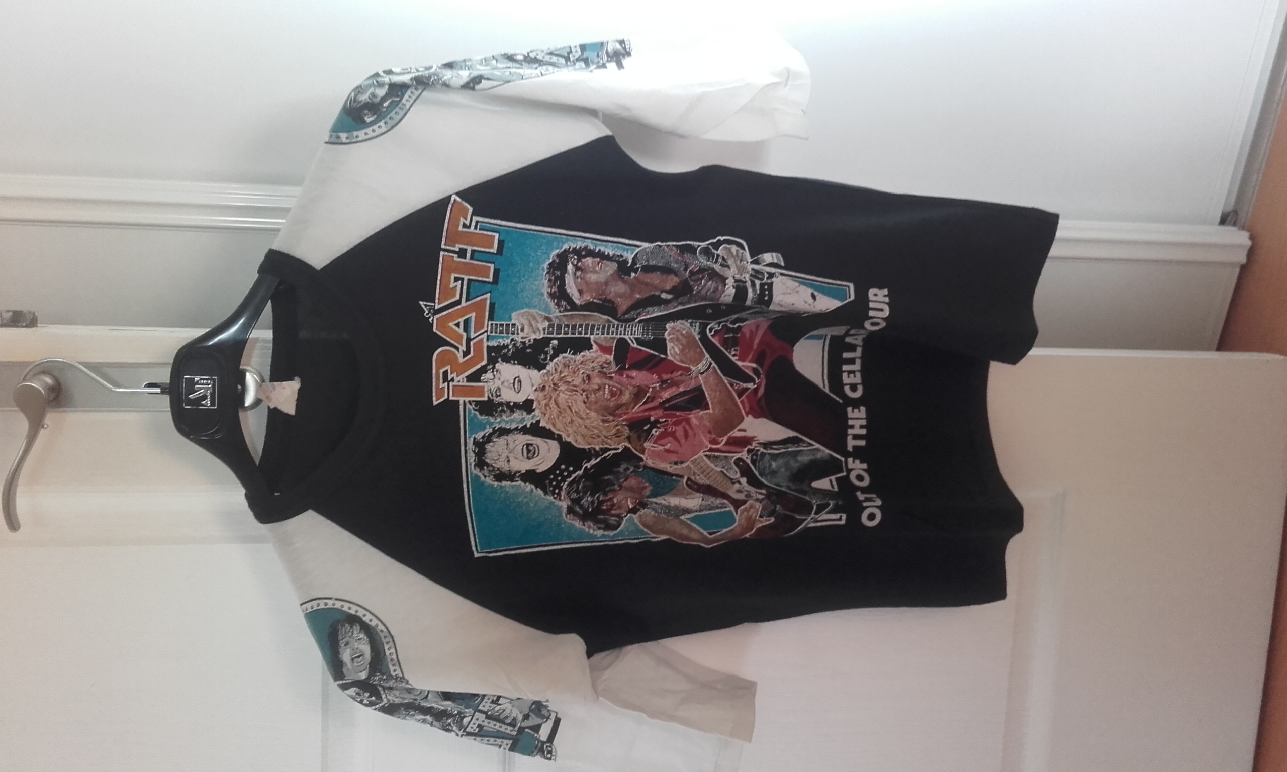 T-Shirt Jersey : Ratt - Out Of The Cellar Tour 1984 - Taille 250 Angers (49)