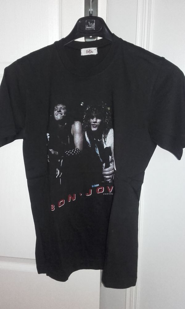 T-Shirt : Bon Jovi - Bon Jovi 1985 - Taille : M 200 Angers (49)