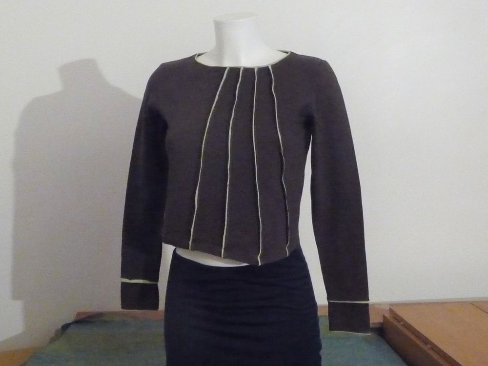 Top/ Tee Shirt Kaki � Manches Longues- Taille 36- Solola 40 Paris 15 (75)