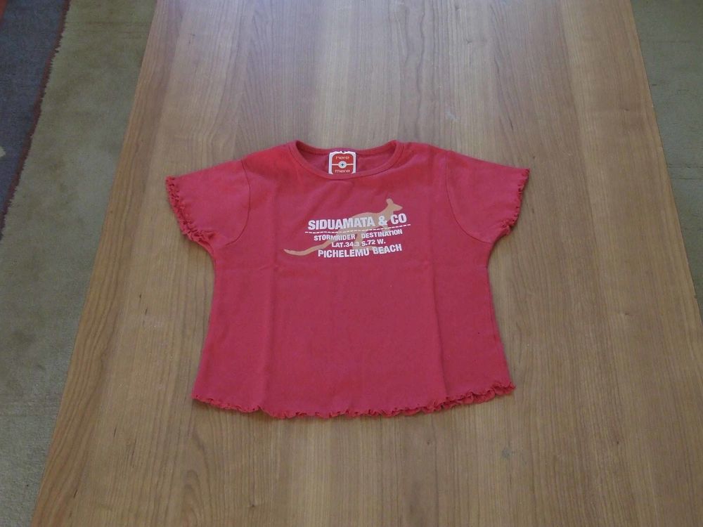 Tee-shirt manches courtes, C&A, 7�ans (122 128�cm) TBE 3 Bagnolet (93)