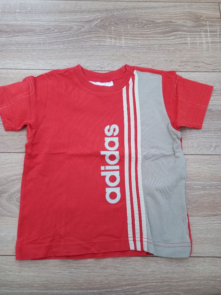 Tee-shirt manches courtes beige et orange marque Adidas 2 an 6 Villiers (86)