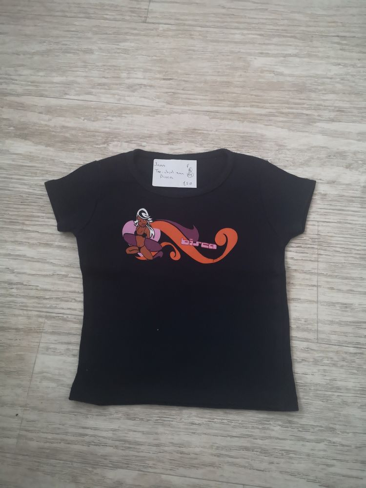 F 9 E (30) - 3 ans - Tee-shirt noir - Bisca 1 Paris 13 (75)