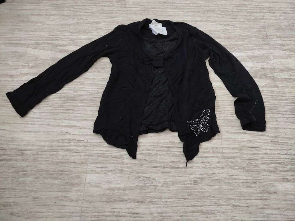 F 9 E (18) - 5 ans - Tee-Shirt noir 2 Paris 13 (75)