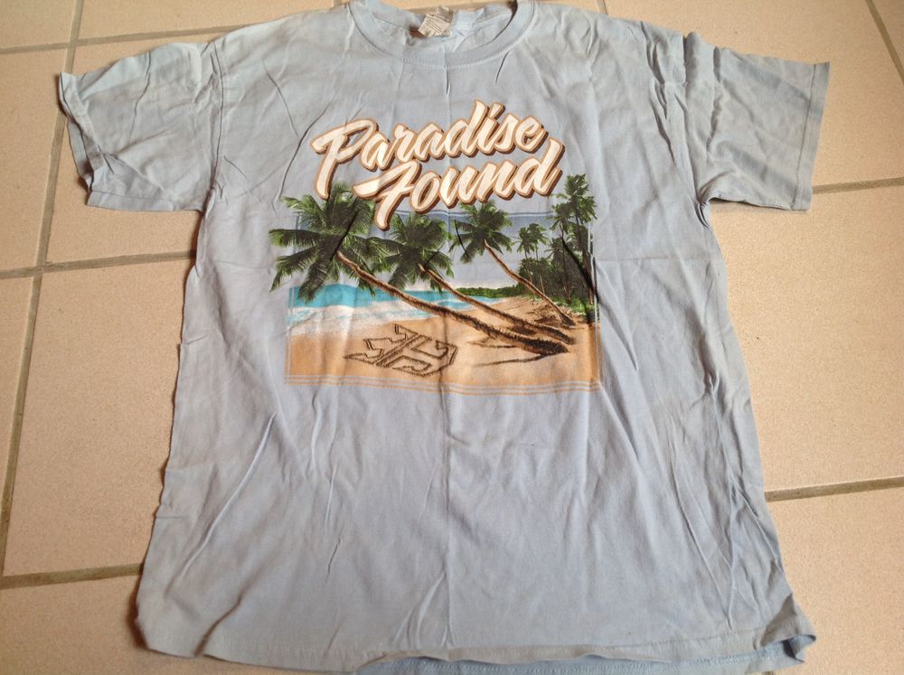 TEE SHIRT PARADISE FOUND TAILLE L Envoi Possible
5 Tr�gunc (29)