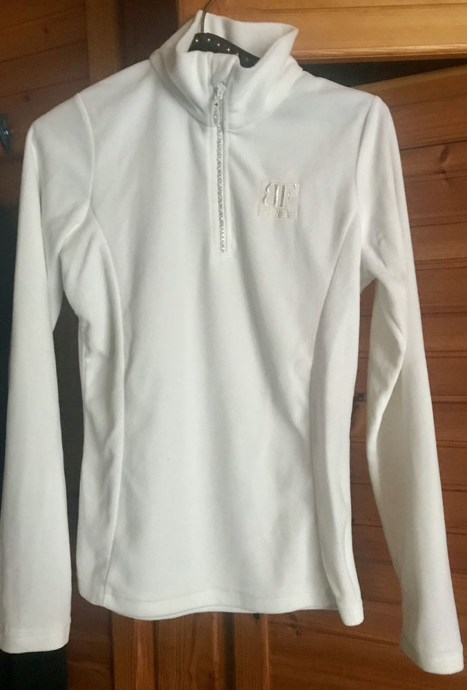 Tee-shirt - polo - col montant zippé - sportswear 30 Ivry-sur-Seine (94)