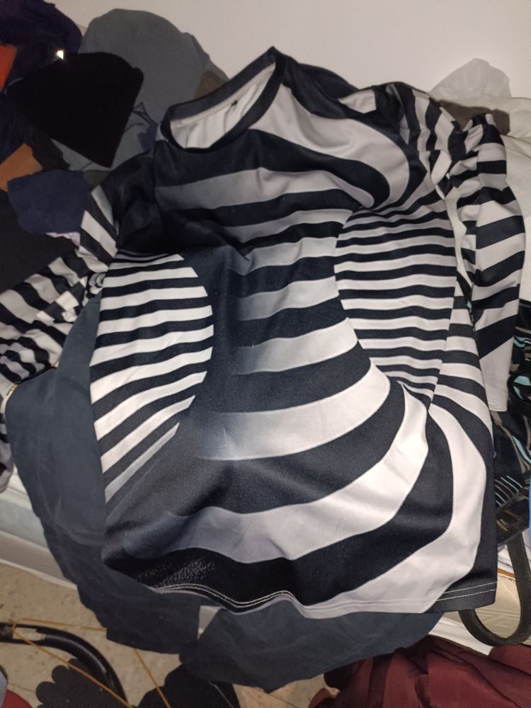 t-shirt psych�d�liques 25 Lespignan (34)