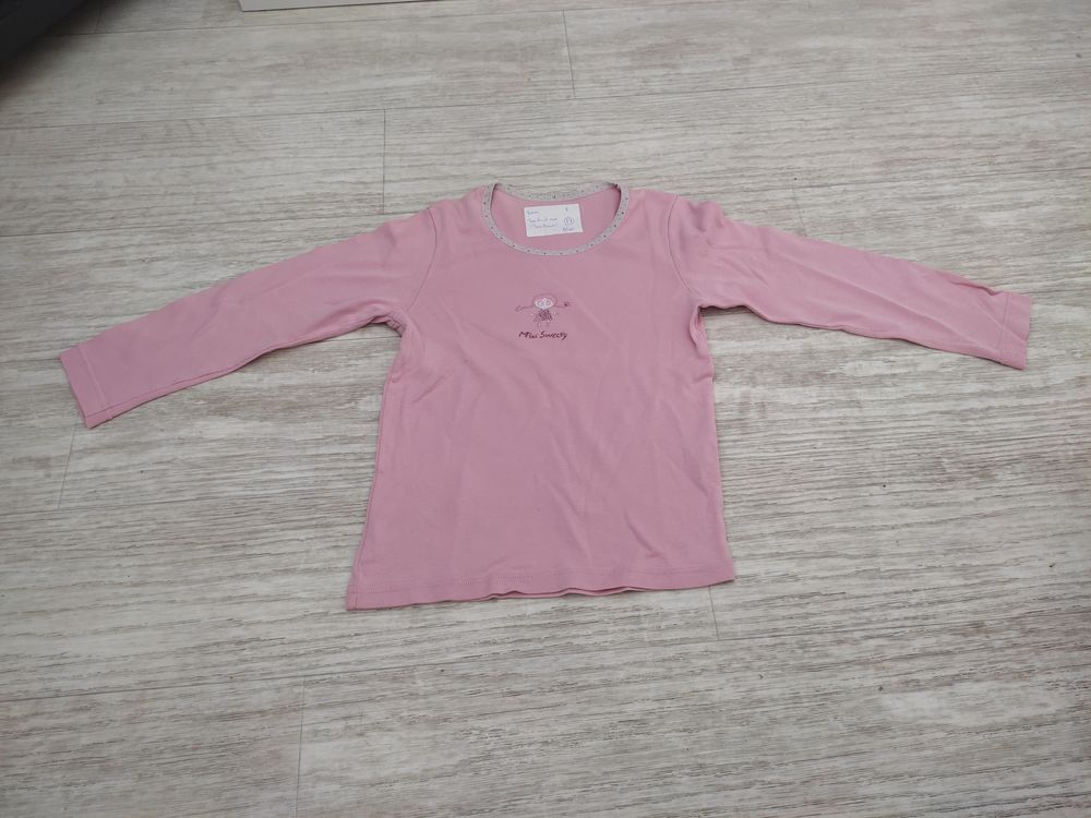 F 9 E (38) - 4 ans - Tee-shirt rose  Tex Basic  2 Paris 13 (75)
