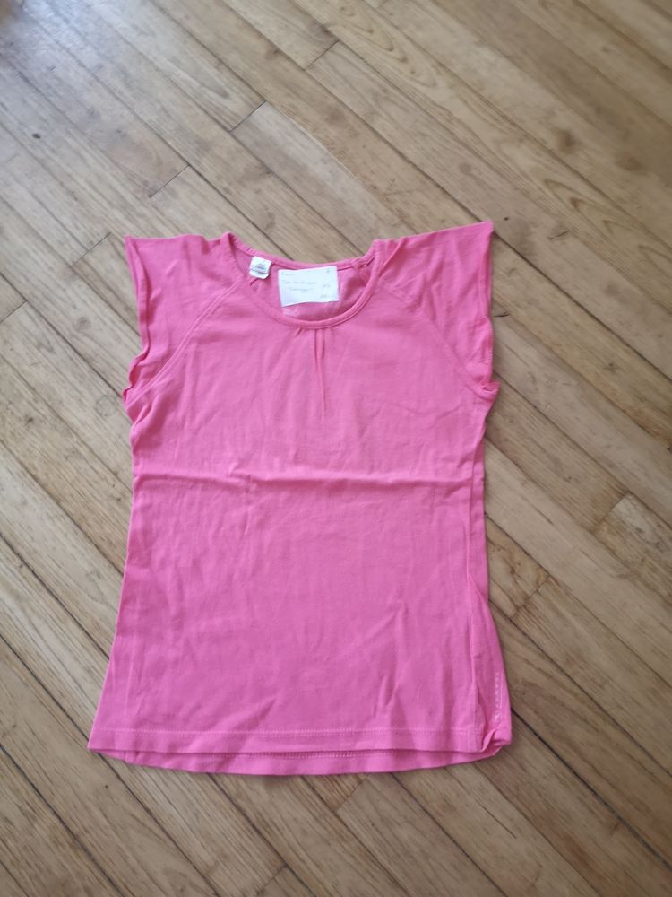 F (165) - 6 ans - Tee-shirt rose  Domyos  2 Paris 13 (75)
