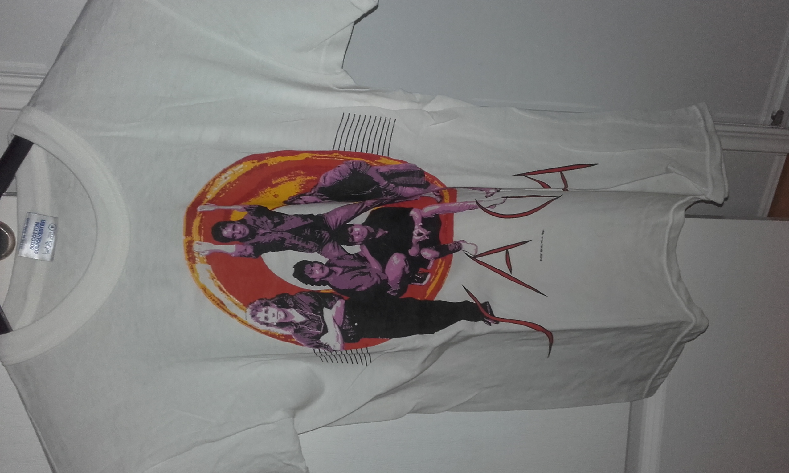 T-Shirt : Saga - Behaviour World Tour '85 - '86 - Taille : M 200 Angers (49)