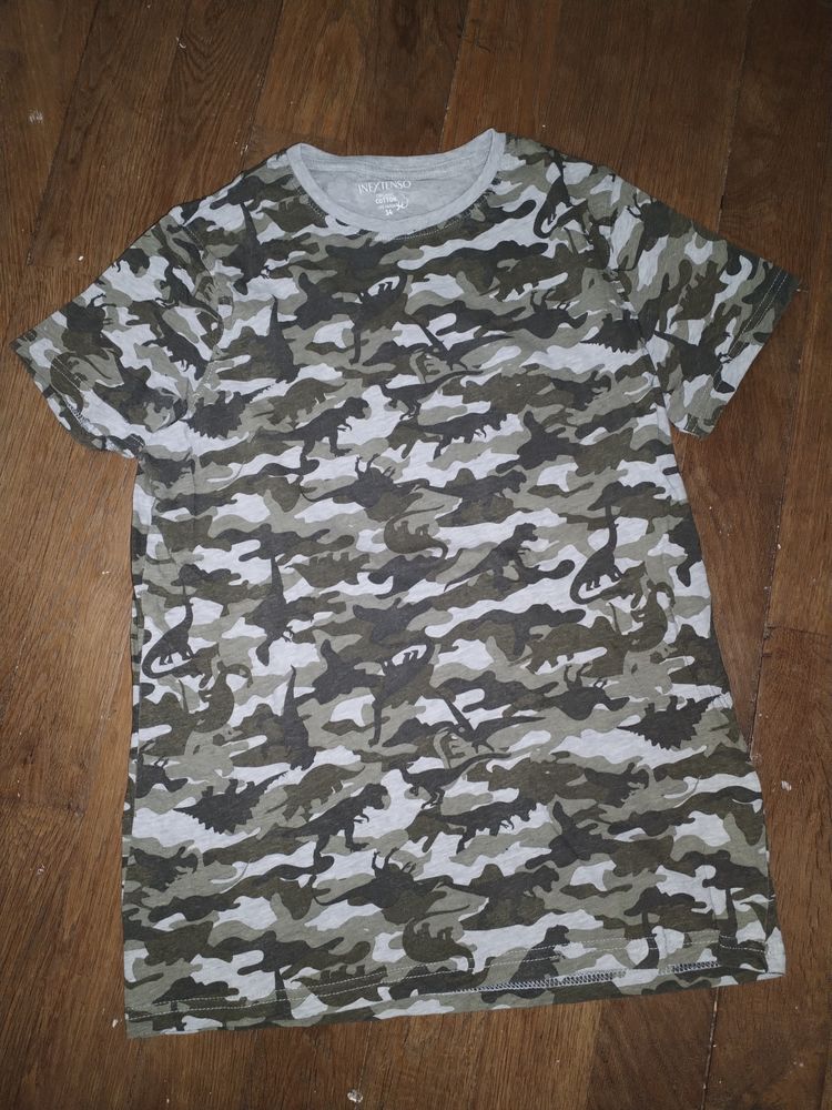 T shirt (Taille 14 ans) camouflage 1 Brillon-en-Barrois (55)