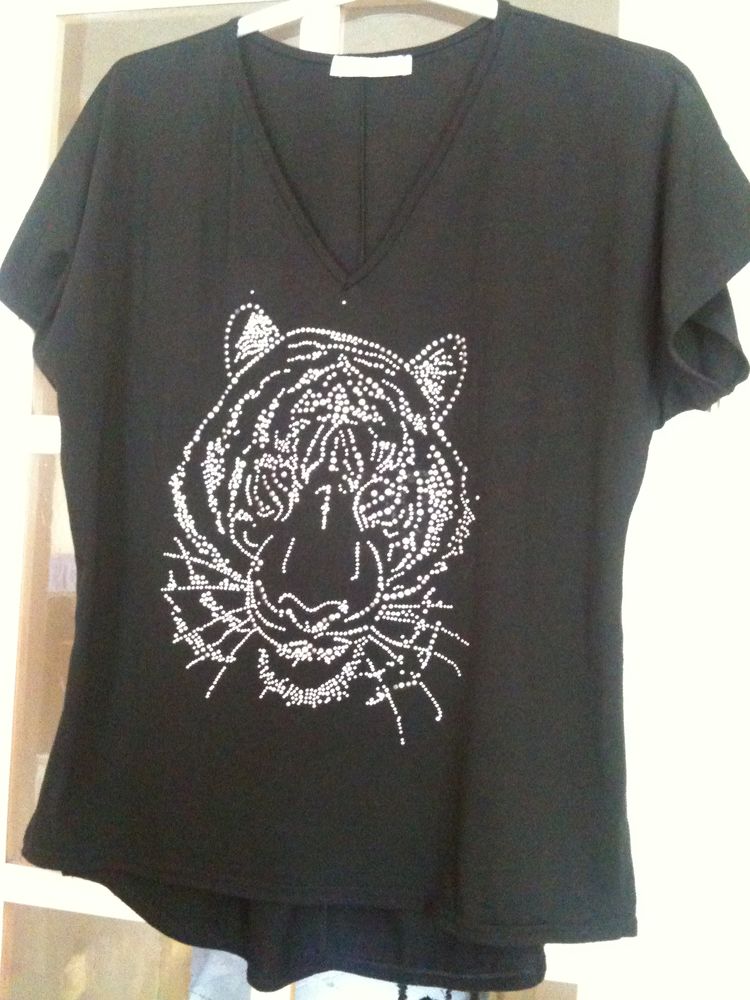 Tee-shirt  tigre . 3 Asni�res-sur-Seine (92)