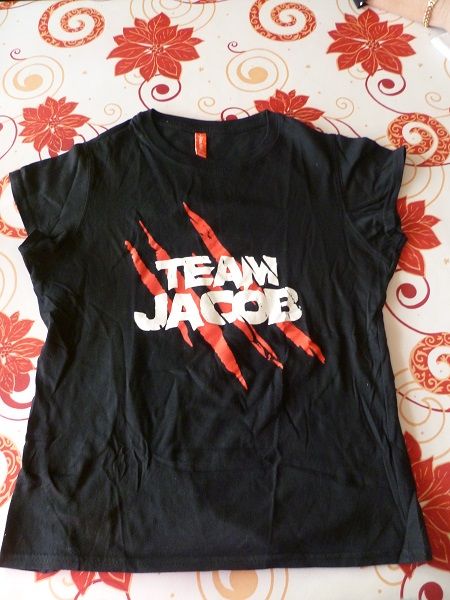 Tee-shirt Twilight cullen edward bella film cin� j 3 F�ves (57)