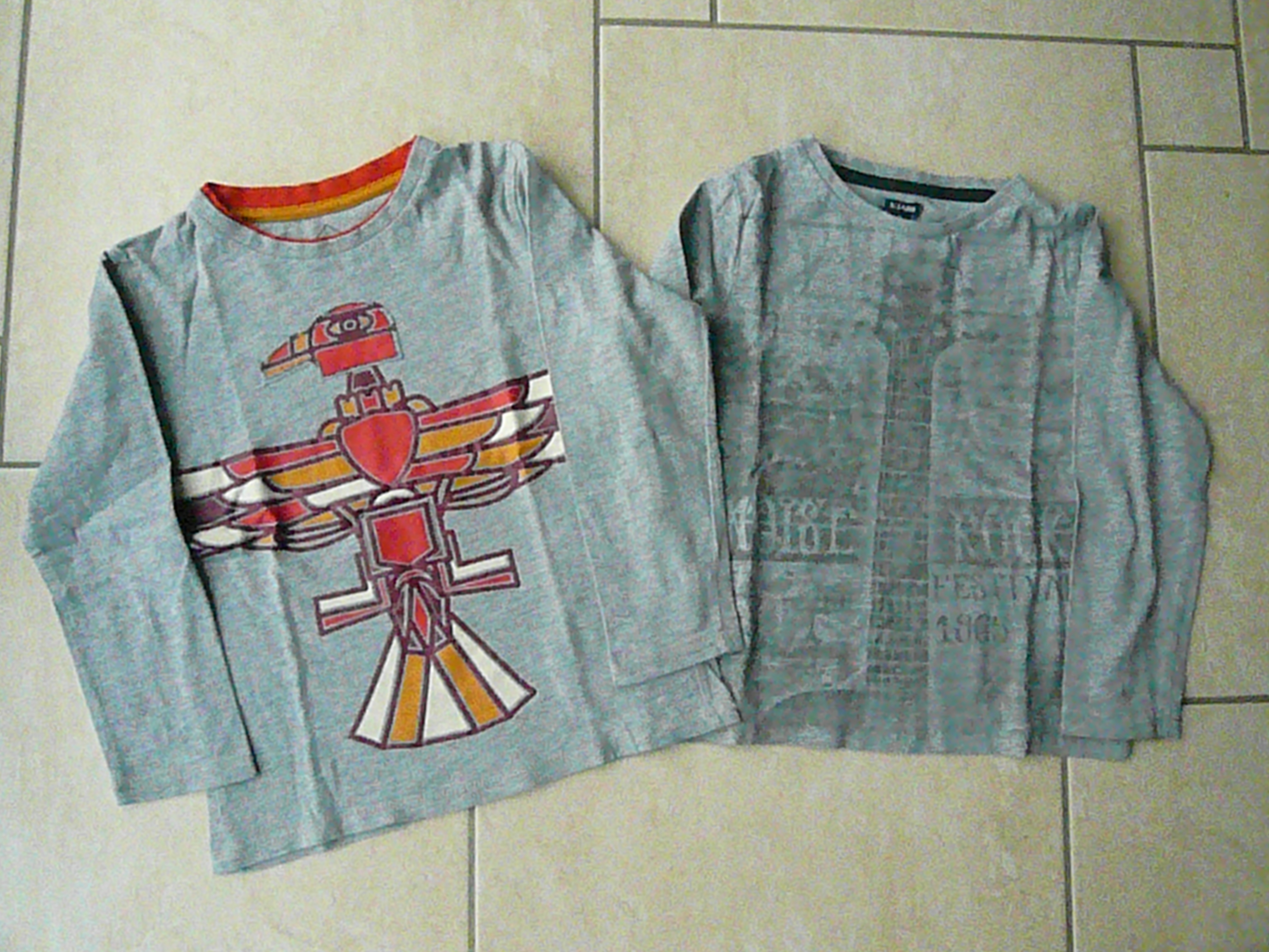 Lot de 2 tee-shirts 6 ans (n�29bis) 6 Franqueville-Saint-Pierre (76)
