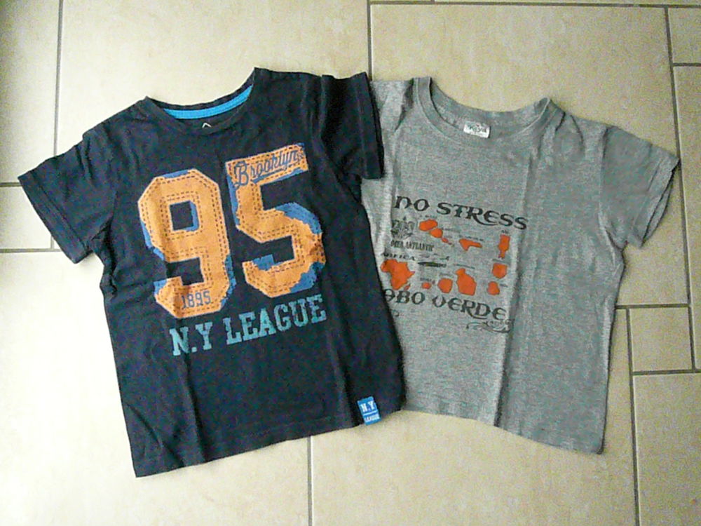 Lot de 2 tee-shirts gar�on 6 ans (n�26) 8 Franqueville-Saint-Pierre (76)