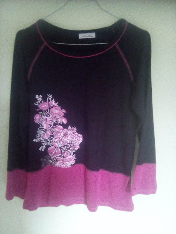 un tee shirts  marque David fis millenium taille 40
4 Lamotte-Beuvron (41)