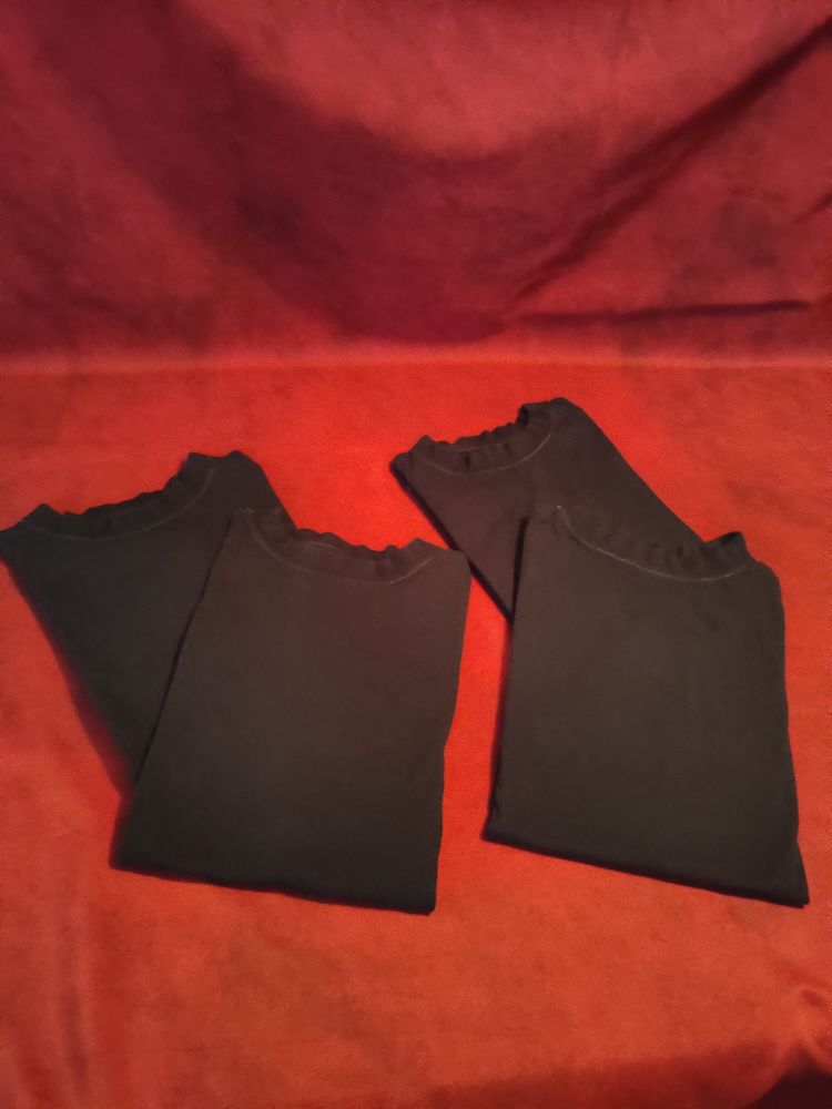 4 t-shirts noirs taille L 12 Avermes (03)