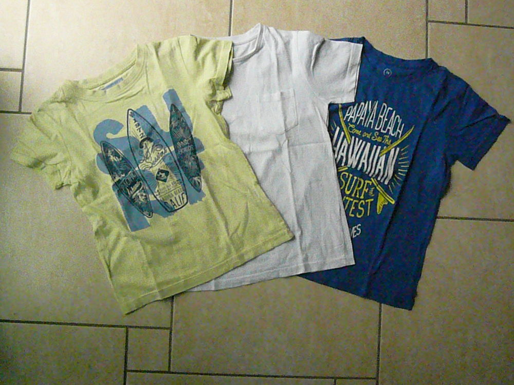 Lot de 3 tee-shirts 8 ans (n�42) 10 Franqueville-Saint-Pierre (76)