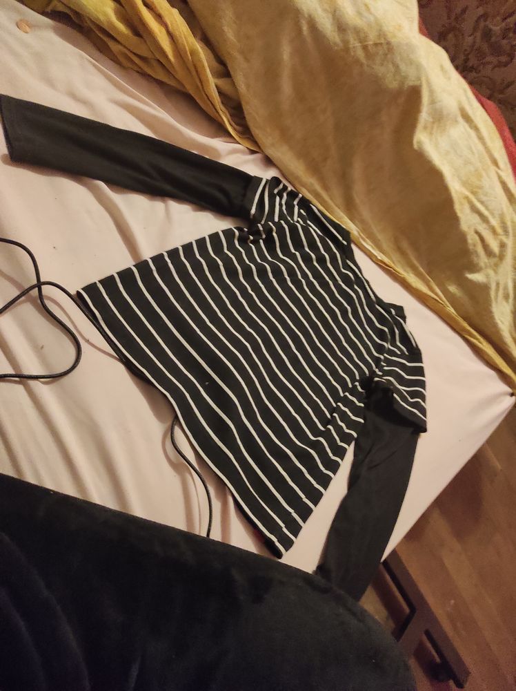 5� shit short manches longues taille 6ans 5 Accolay (89)