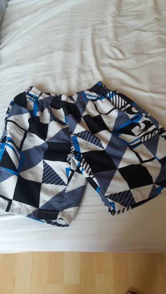 SHORT  bain 14ans 5 Bezons (95)