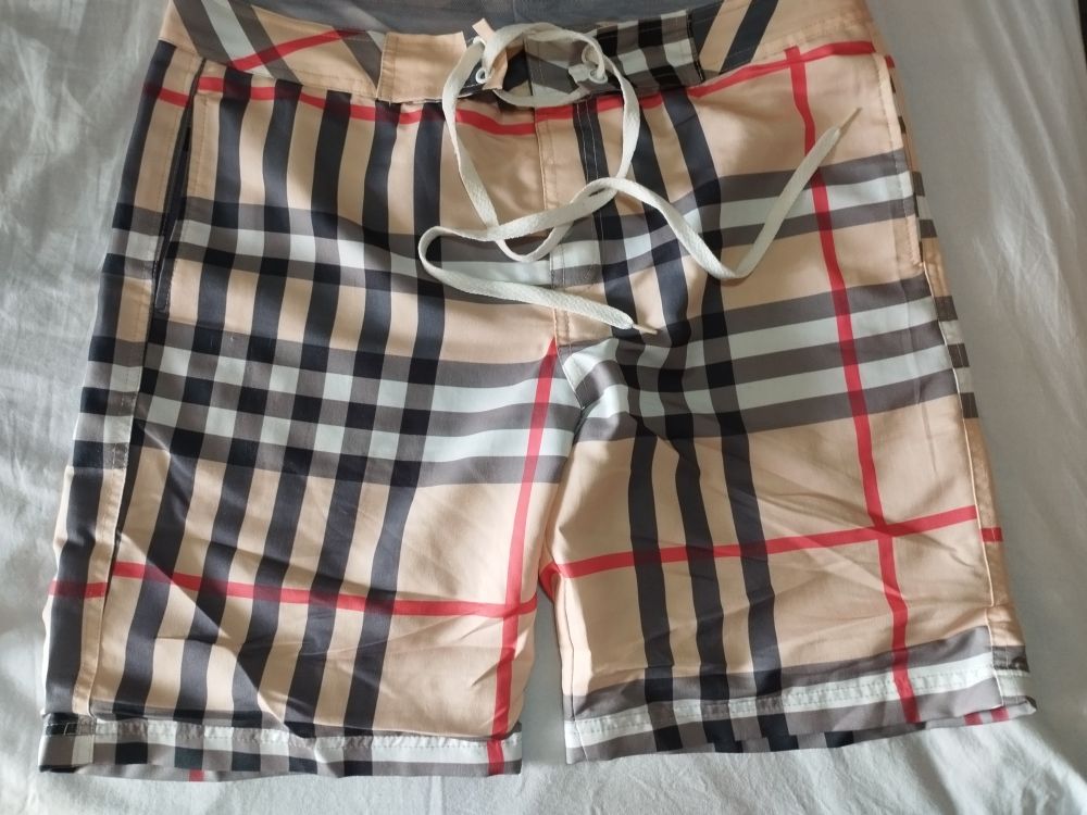 short de bain 19 La Seyne-sur-Mer (83)