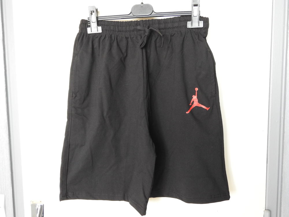Short Basket taille M 5 Drancy (93)