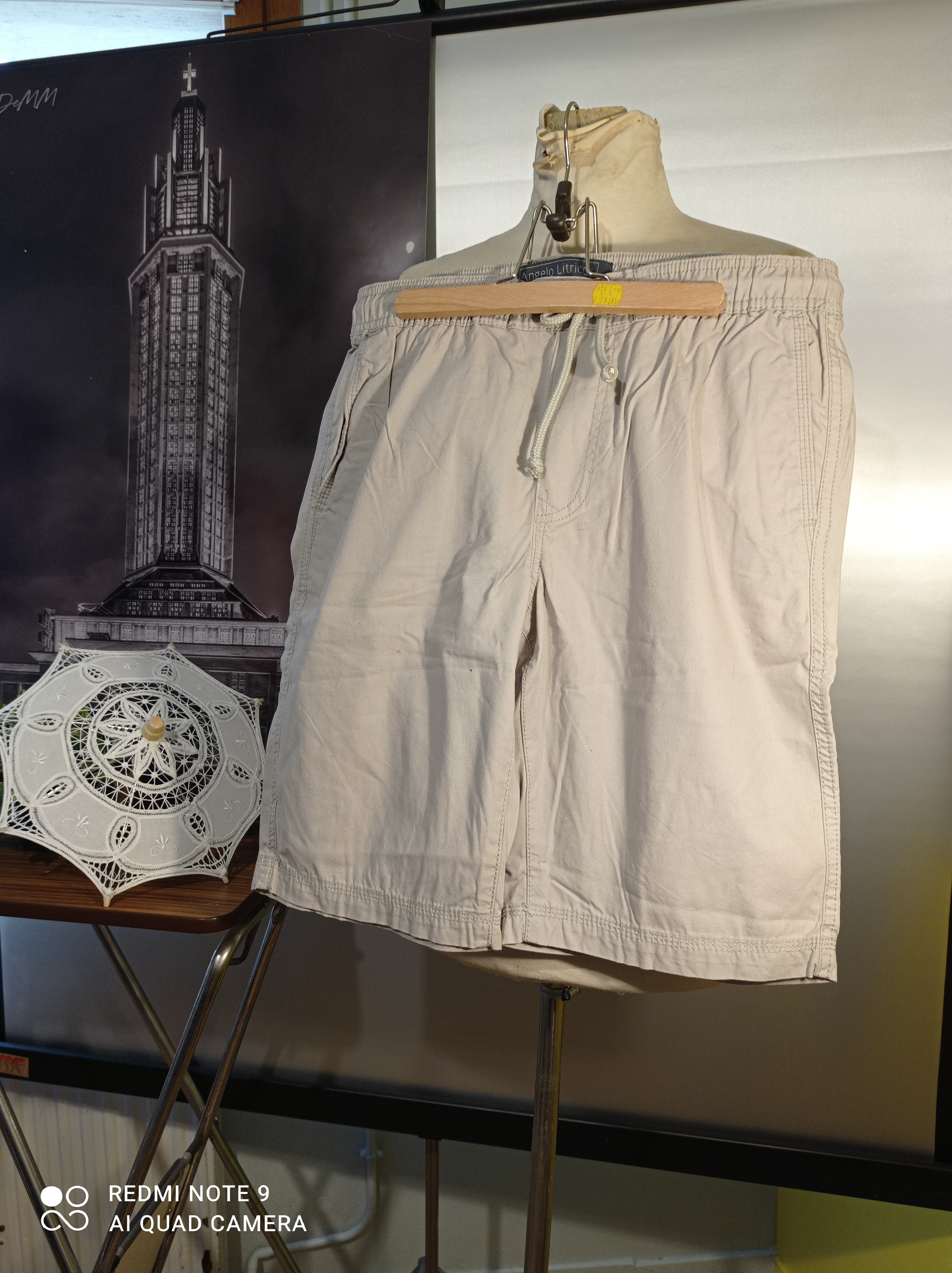 short de chez Angelo taille S 3 Le Havre (76)