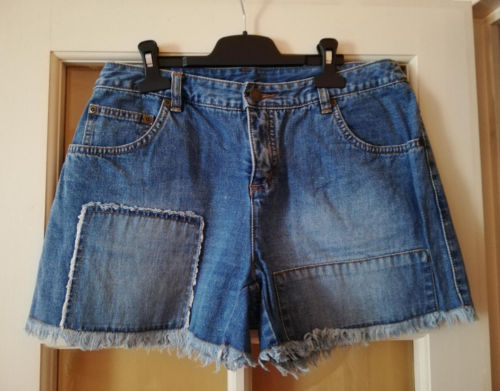 Short court femme, en Jean. 7 Asni�res-sur-Seine (92)