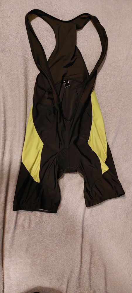 short cycliste----10 euro la pi�ce 5 Cessy (01)