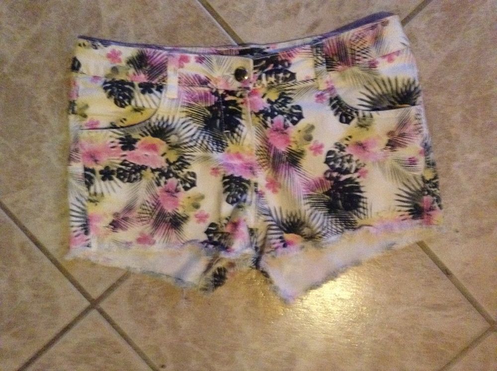 short G�mo taille 14 ans 2 Bourg-Argental (42)