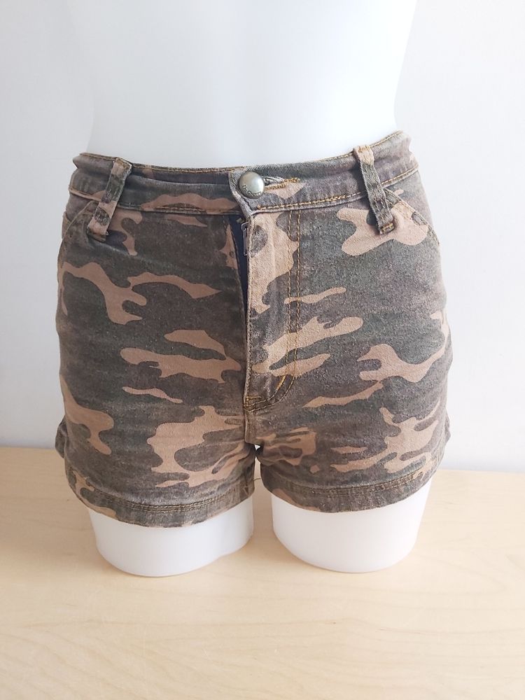 short en jean stretch taille S motif camouflage 3 Wattrelos (59)