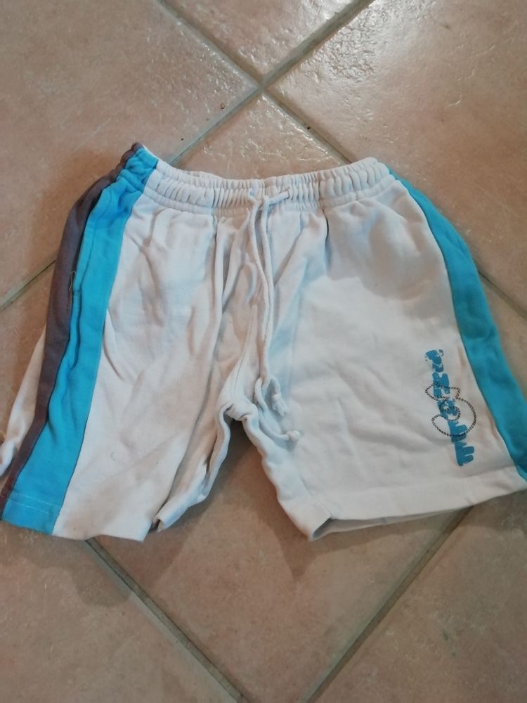 Short 24 mois 1 Montaigu (02)