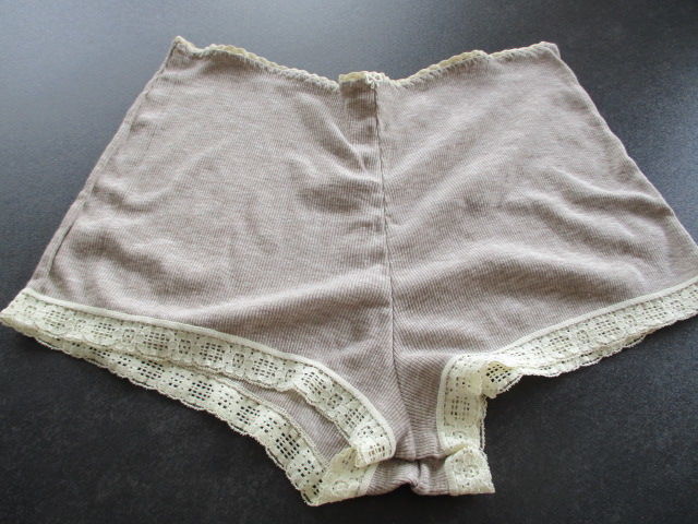 short de nuit 6 Castres (81)