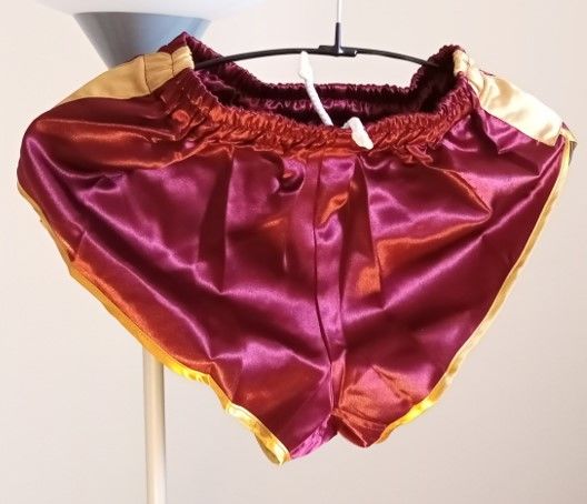Short Nylon satin Vintage grenat/or Taille S 40 
19 Lyon 3 (69)